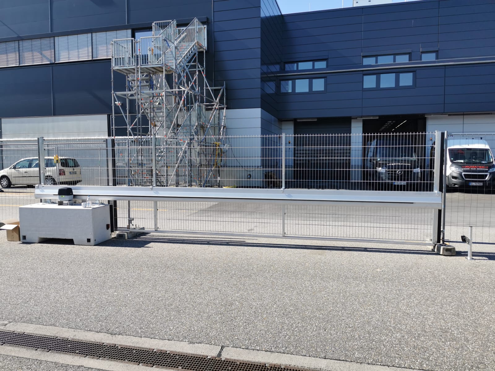 Mobiles Bauzaun Schiebetor, 6 mtr. Durchfahrtsbreite