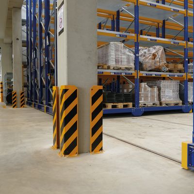 Anfahrschutzwinkel mit verstärkten Kanten